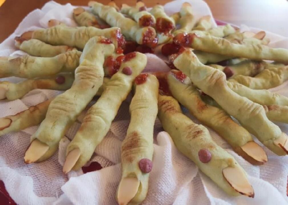 Spooky Witches’ Fingers